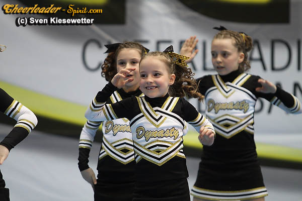 ../Images/Dynasty Cheerleader PW_012.jpg